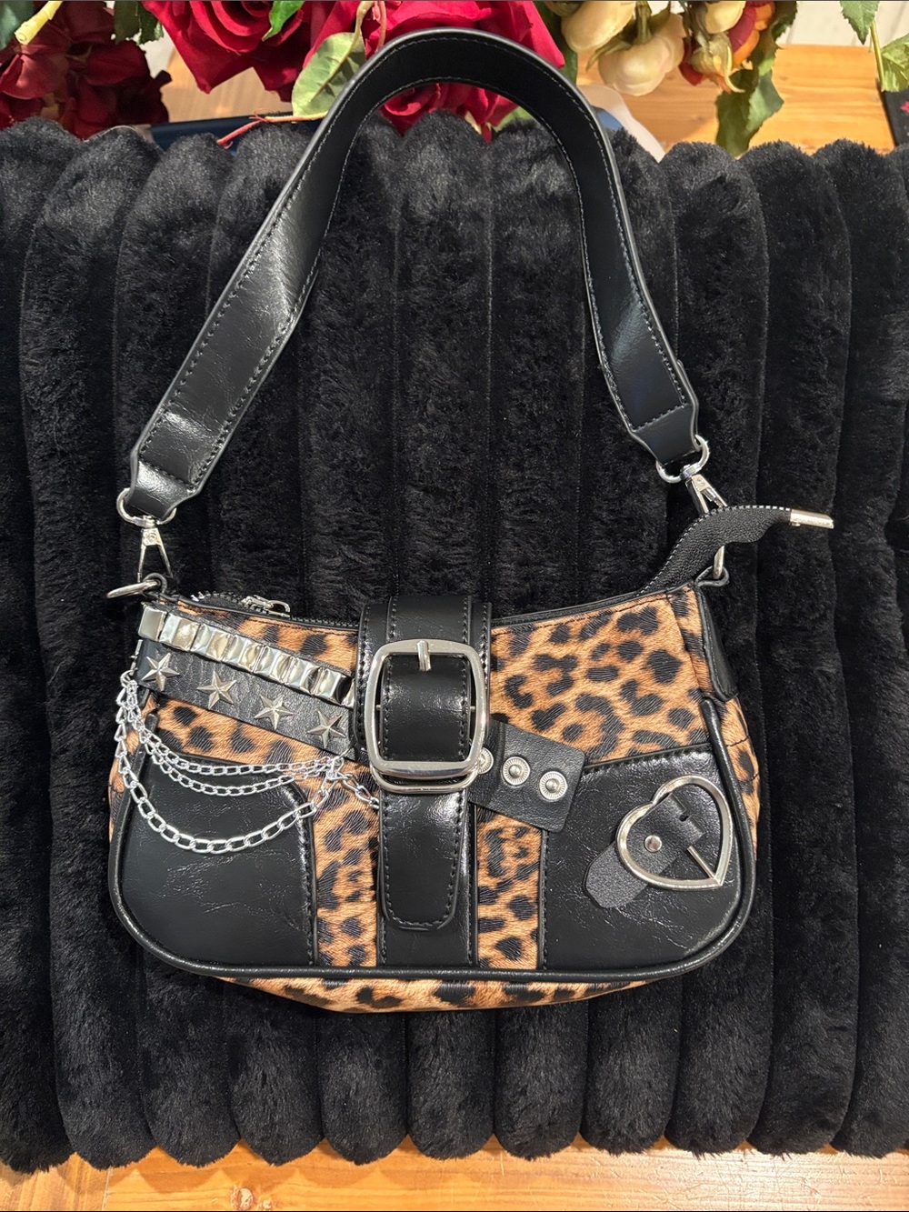 Leopard Print Chain-Accent Shoulder Bag - Black & Brown
